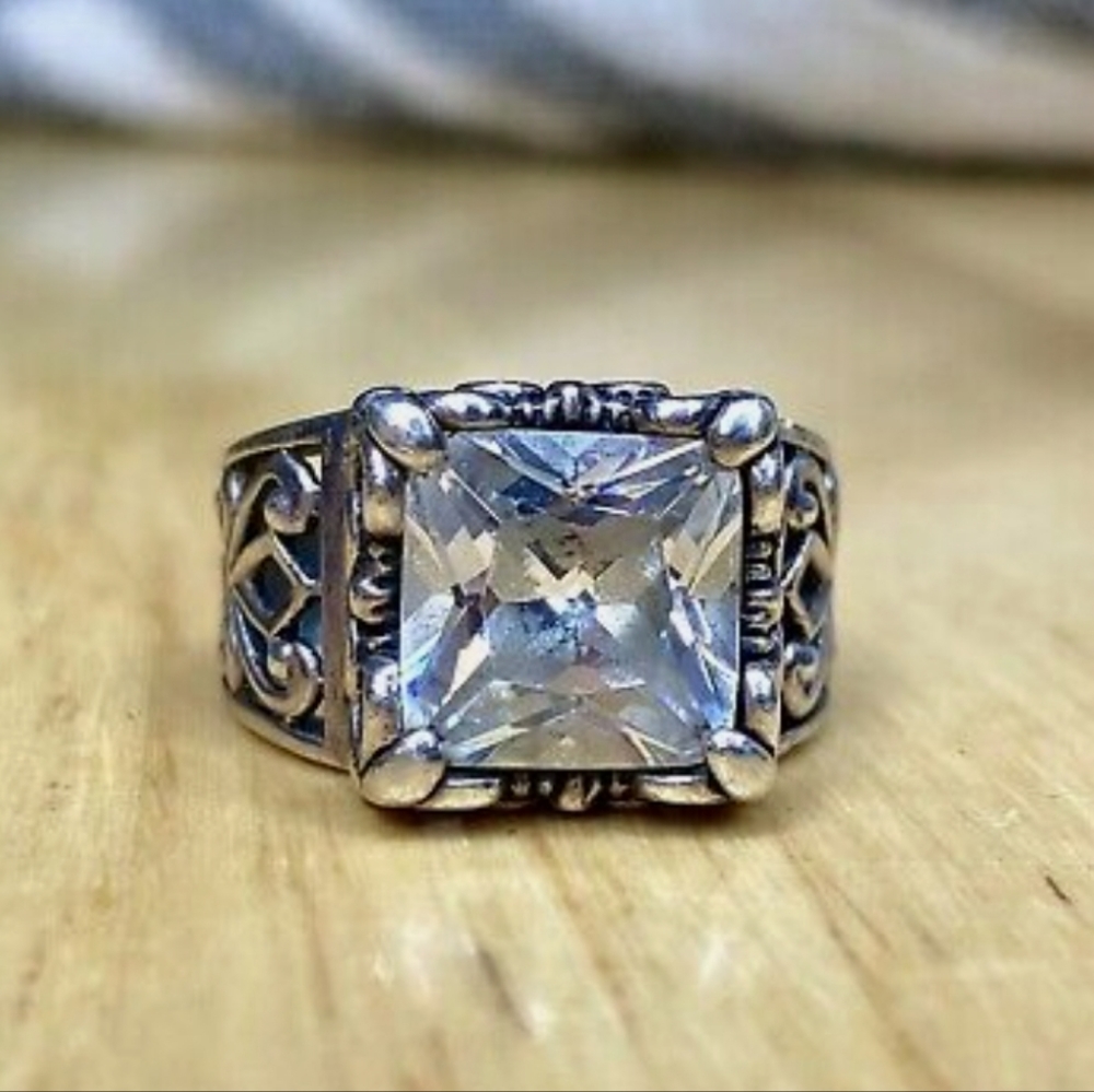 Silpada 925 Sterling Silver Cubic Zirconia "Uptown" Filigree Ring Size 6.5